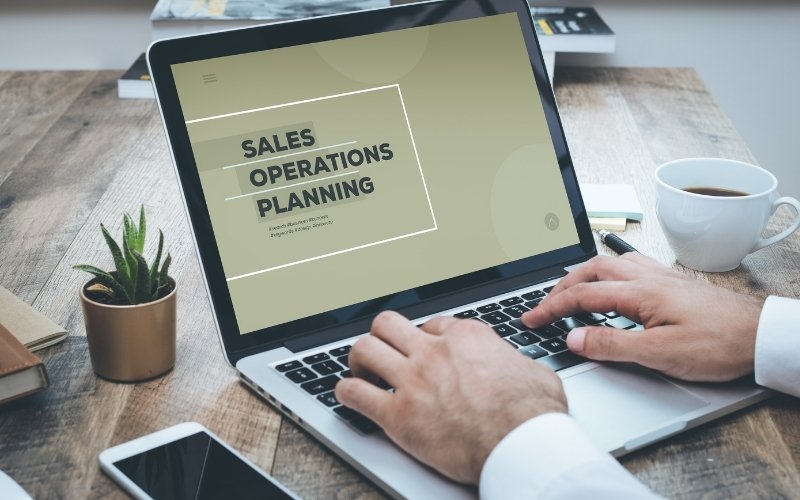 sales operations manager